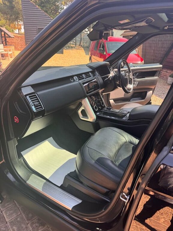 Land Rover Range Rover 4.4 Sdv8 Vogue Se 340 Bhp Black #14