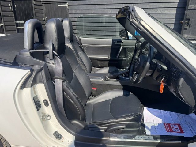 Mazda MX-5 Sport Tech Convertible White #2