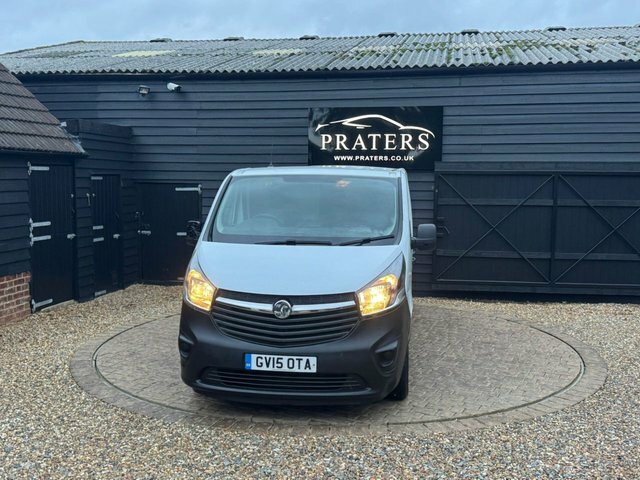 Vauxhall Vivaro Vauxhall Vivaro 2015 1.6 Cdti White #22