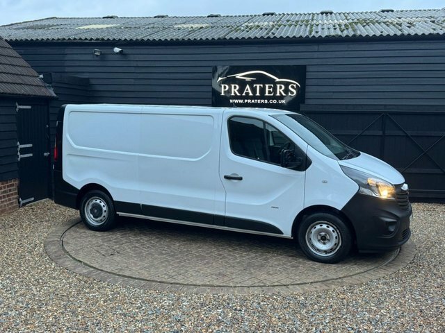 Vauxhall Vivaro Vauxhall Vivaro 2015 1.6 Cdti White #19
