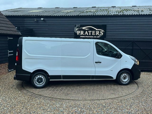 Vauxhall Vivaro Cdti 2900 Biturbo Ecoflex White #5