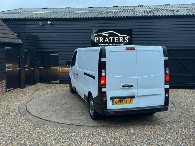 Vauxhall Vivaro Vauxhall Vivaro 2015 1.6 Cdti White #23