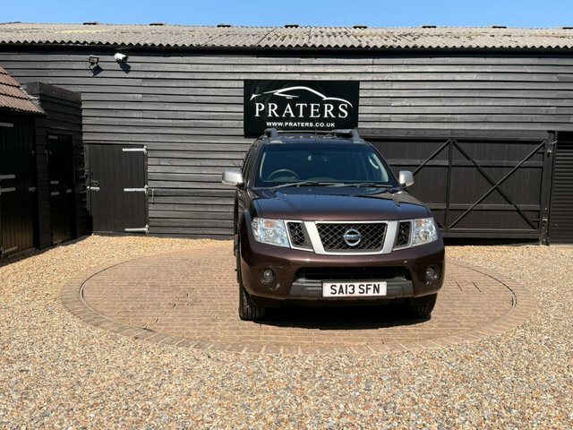 Nissan Navara Dci Platinum Pickup Double Beige #3