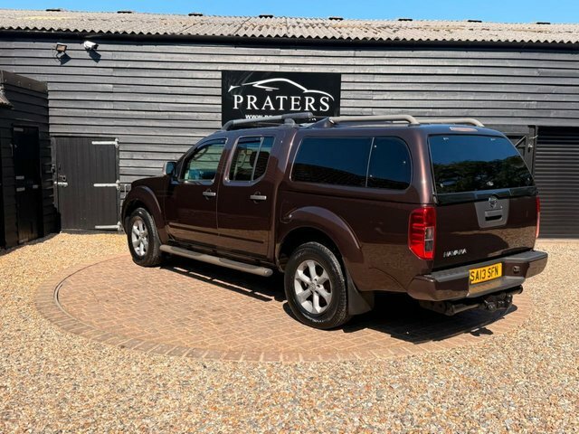 Nissan Navara Double Cab Pick Up Outlaw 3.0Dci V6 231 4Wd White #24
