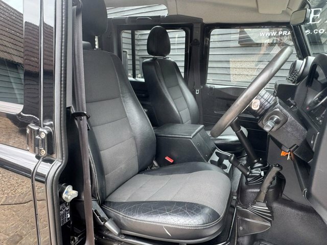 Land Rover Defender 110 Tdci Xs Utility Wagon Black #6