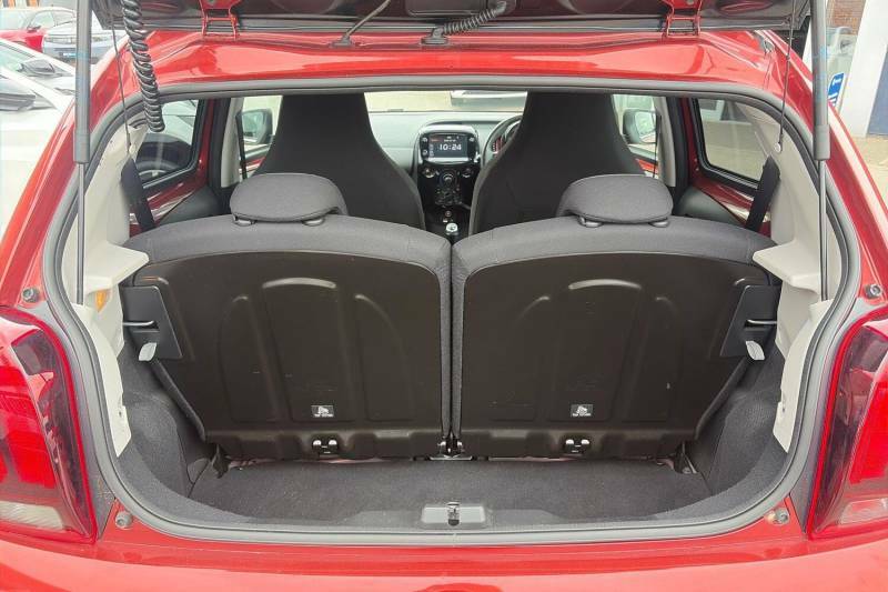 Peugeot 108 1.0 72 Allure Red #5