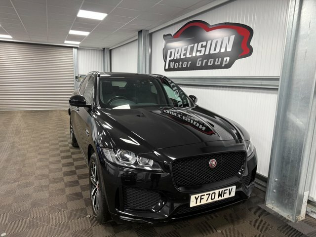 Jaguar F-Pace D180 Chequered Flag Black