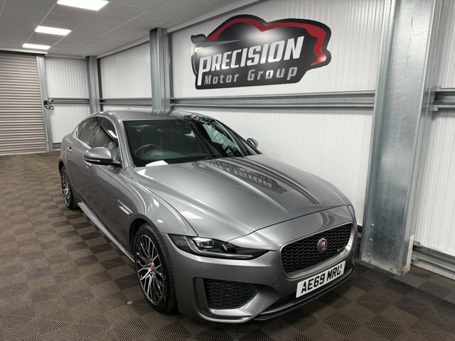 Jaguar XE D180 R-dynamic S Grey