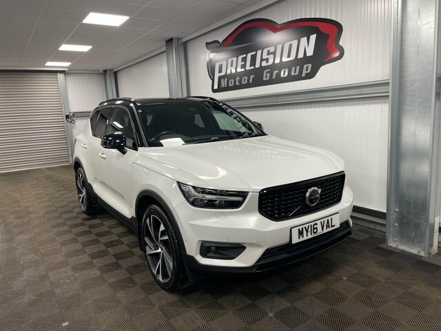 Volvo XC40 T3 R-design Pro White
