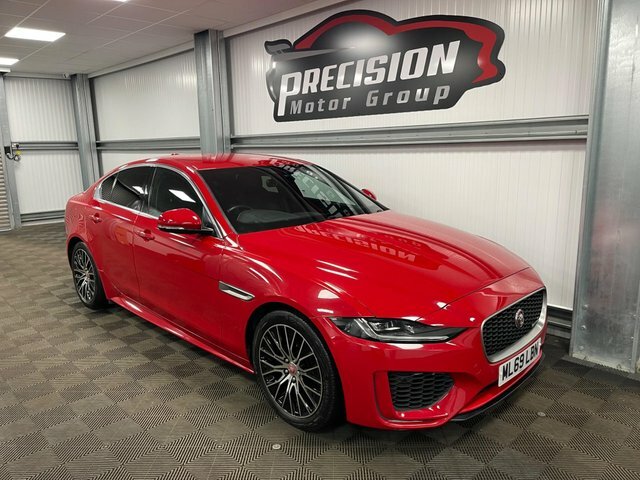 Jaguar XE P250i R-dynamic S Red