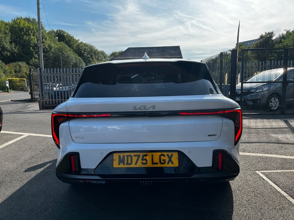 Kia K4 1.6 Gt-line S MD75LGX White #6