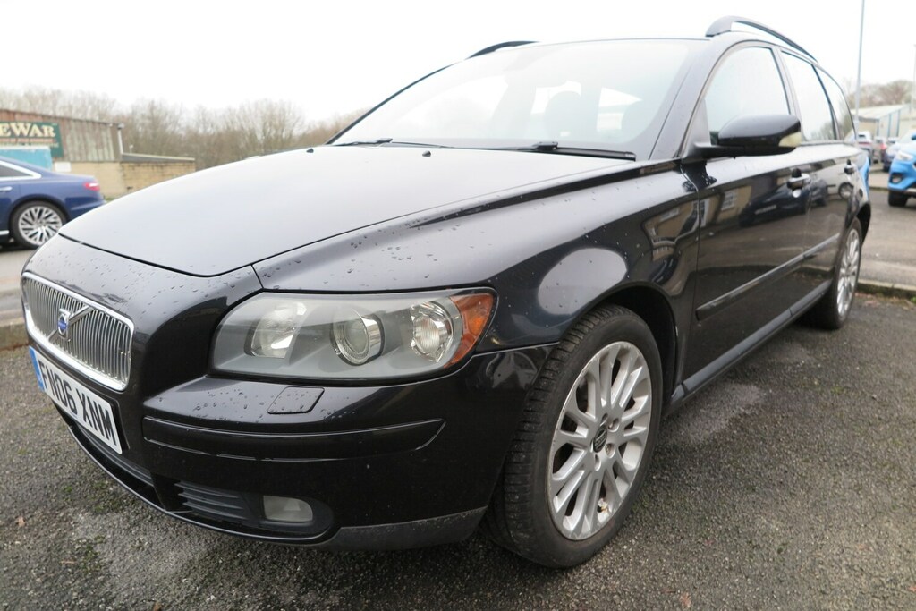 Volvo V50 1.8 Se Black #2