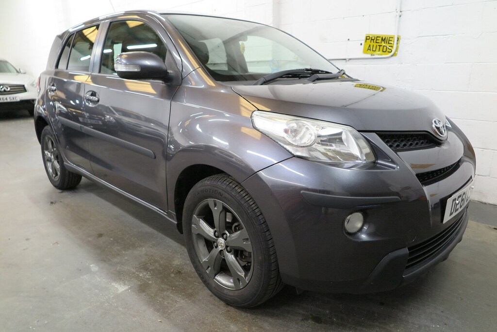 Toyota Urban Cruiser 1.4 D-4d 4Wd Grey