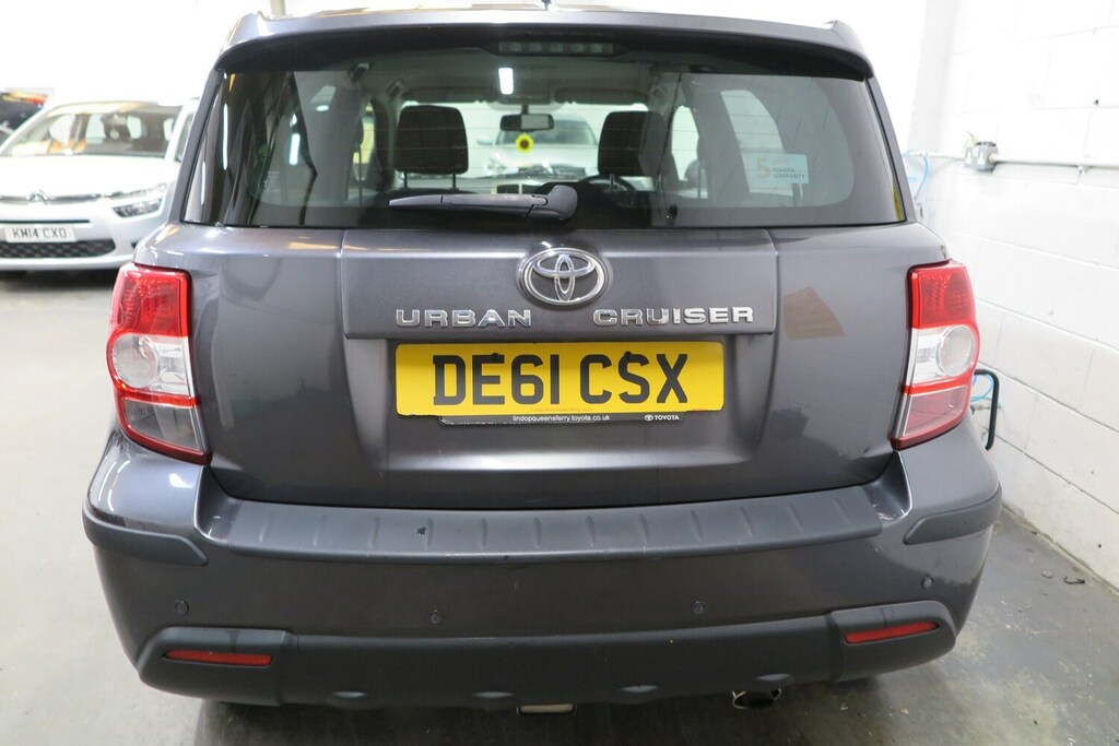 Toyota Urban Cruiser D-4d Silver #21