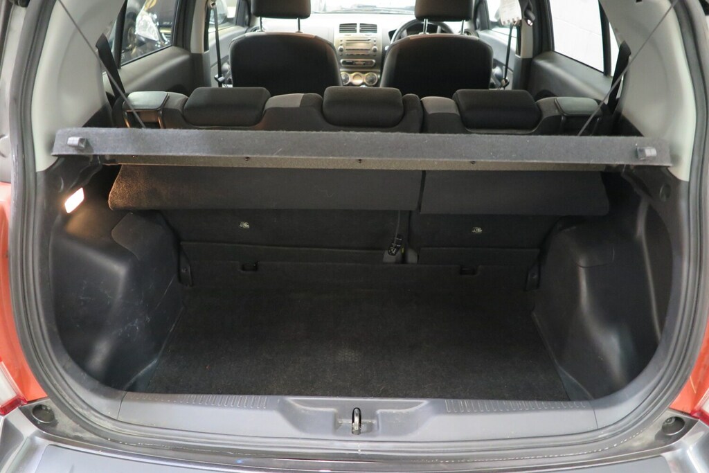 Toyota Urban Cruiser D-4d Silver #18