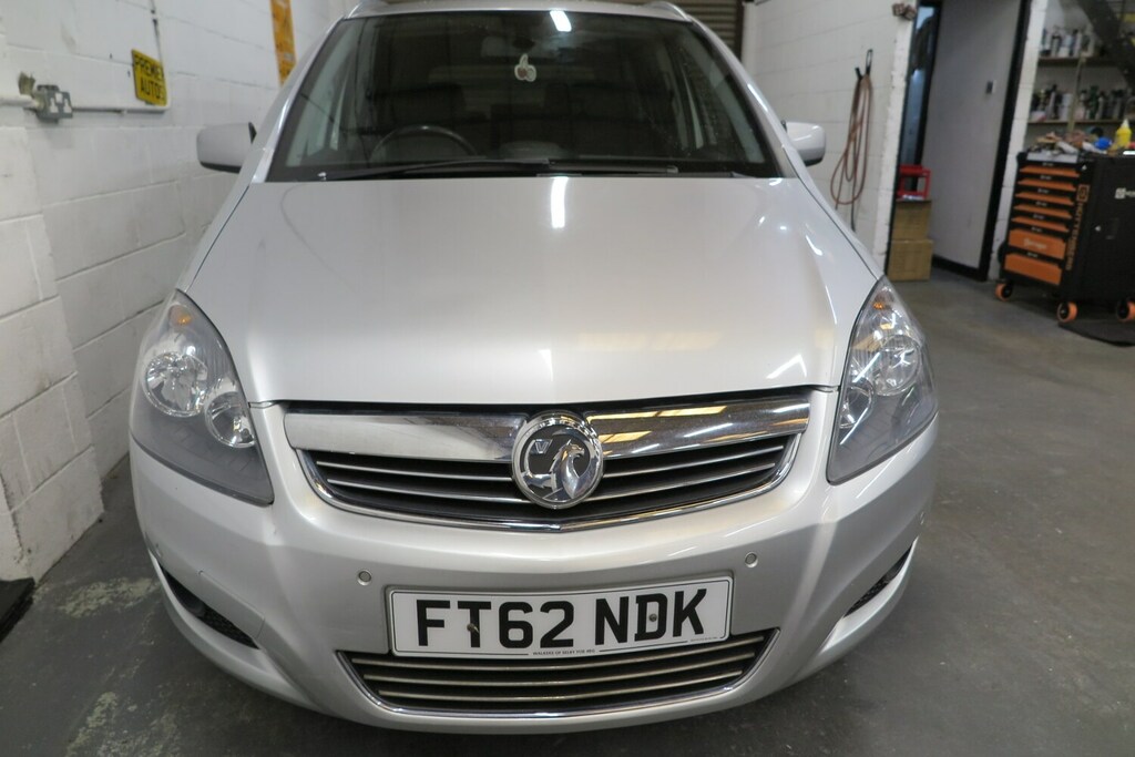 Vauxhall Zafira 1.6L Exclusiv Mpv Euro 5 113 Bh Silver #18