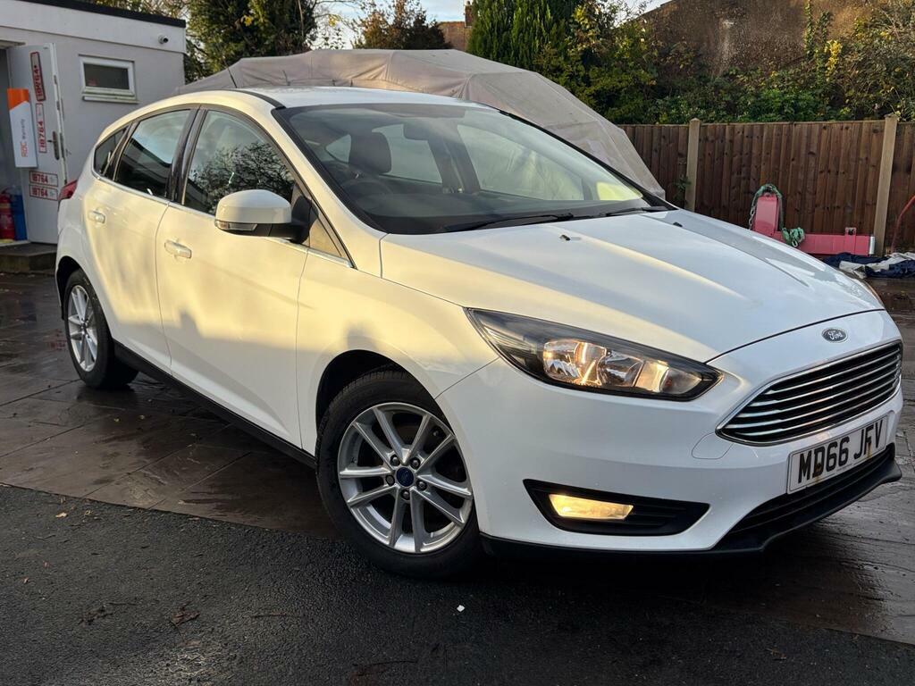 Ford Focus 1.5 Tdci Zetec Euro 6 S S White #5