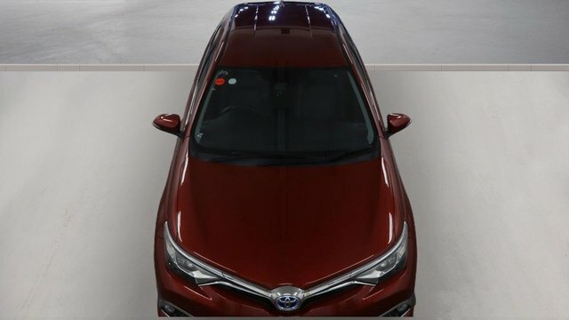 Toyota Auris Vvt-h Excel Hatchback Red #2