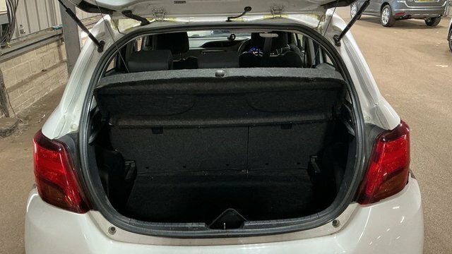 Toyota Yaris Excel 1.33 Vvt-i Multidrive Grey #6