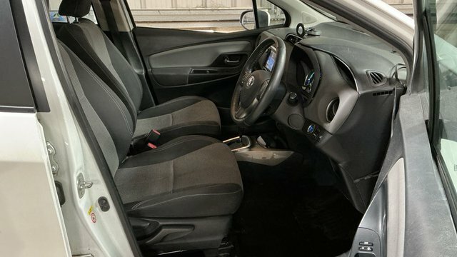 Toyota Yaris Excel 1.33 Vvt-i Multidrive Grey #5