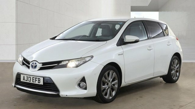 Toyota Auris Vvt-h Excel Hatchback White