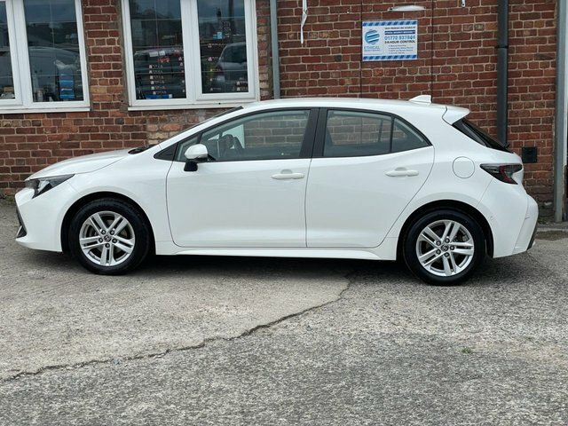 Toyota Corolla Vvt-h Gpf Icon Tech White #4
