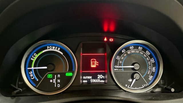 Toyota Auris 1.3 Icon Dual Vvt-i 98 Bhp Red #10