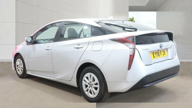 Toyota Prius Vvt-h Excel Hatchback Silver #4