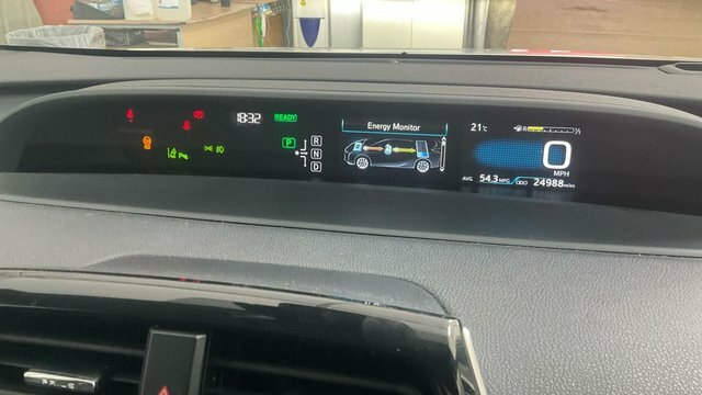 Toyota Prius 1.8 Vvt-h Excel Hatchback Hybrid Cvt Eu White #9