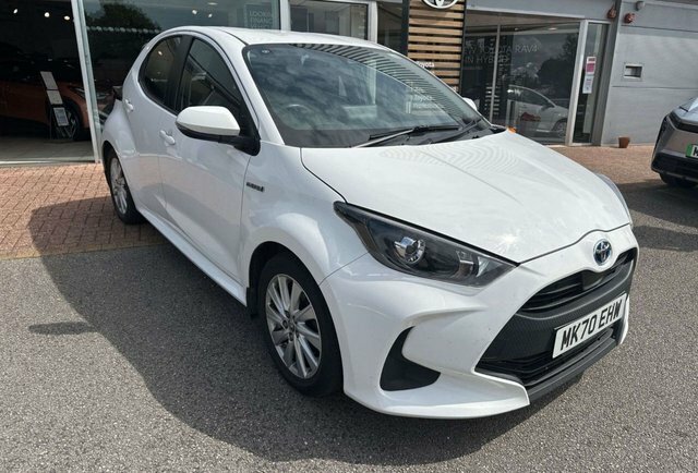 Toyota Yaris 1.5 Vvt-i Y20 Bi-tone Red #3