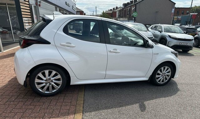Toyota Yaris 1.5 Vvt-i Y20 Bi-tone Red #6