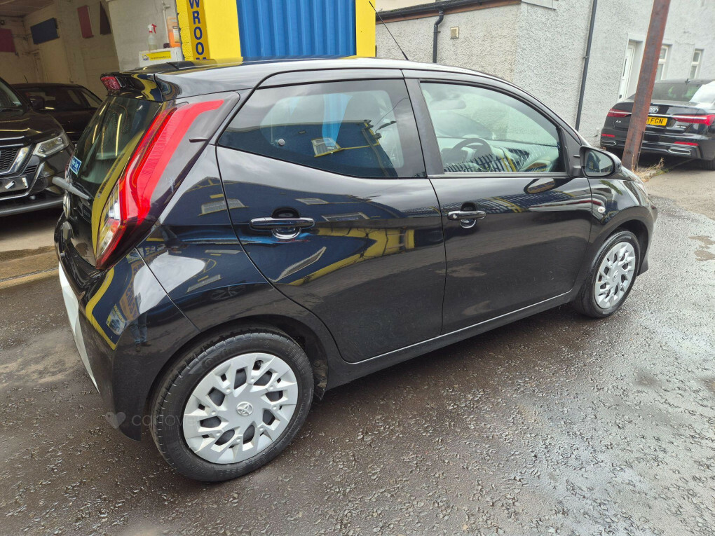 Toyota Aygo 1.0 Vvt-i X-play Euro 6 Ss #2