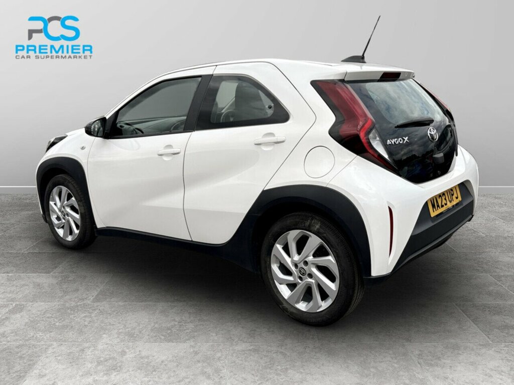 Toyota Aygo X Vvt-i Pure MA23UPJ White #5