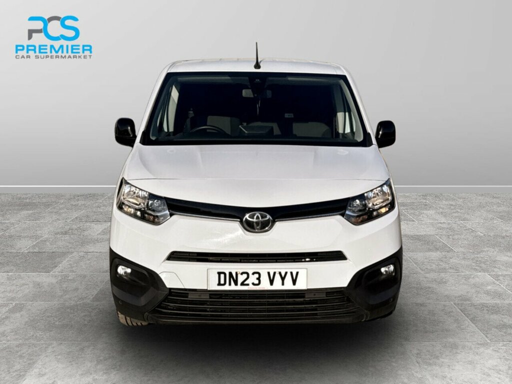 Toyota Proace City Bluehdi Icon DN23VYV White #4