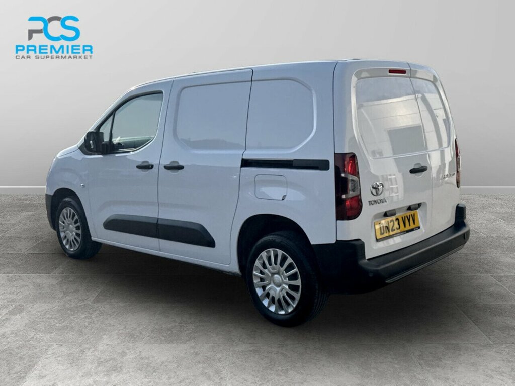 Toyota Proace City Bluehdi Icon DN23VYV White #2