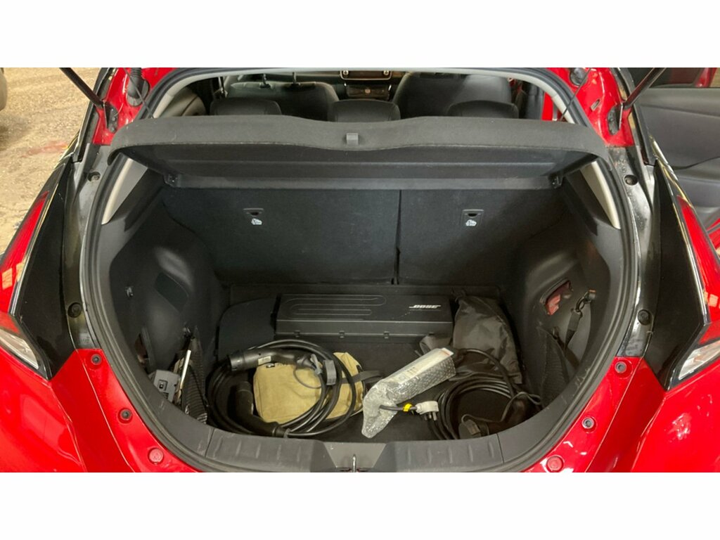 Nissan Leaf E Tekna Red #5