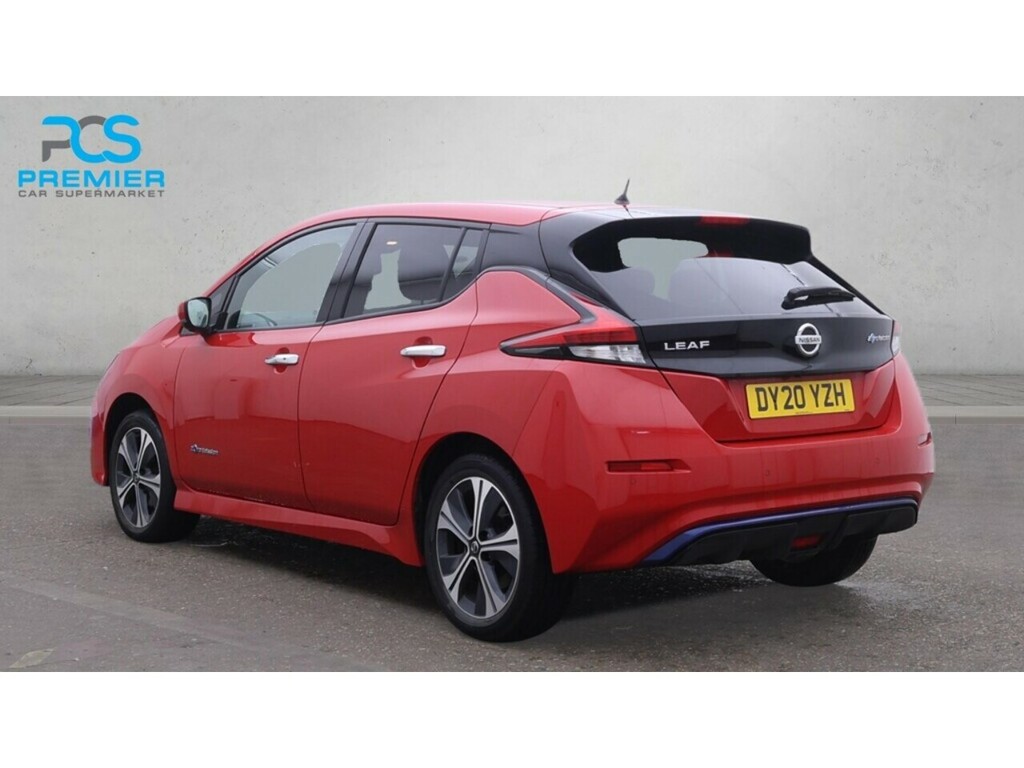 Nissan Leaf E Tekna Red #6