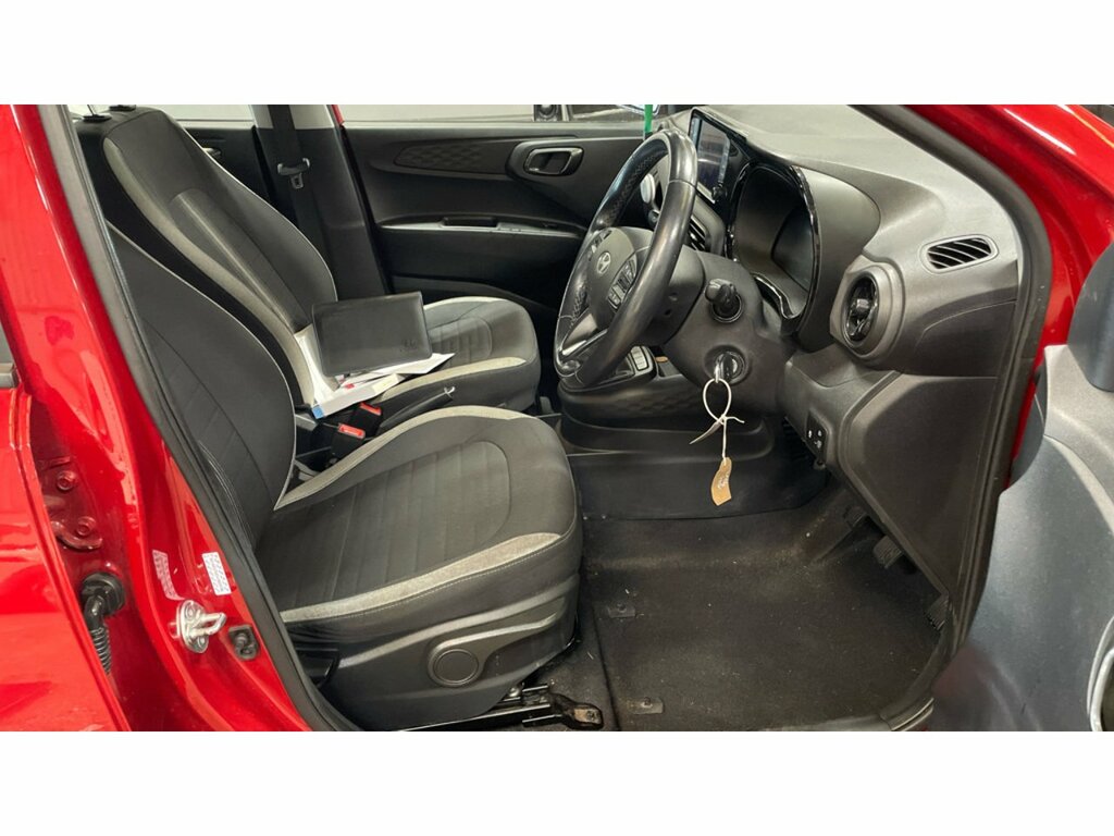 Hyundai I10 Advance Red #3