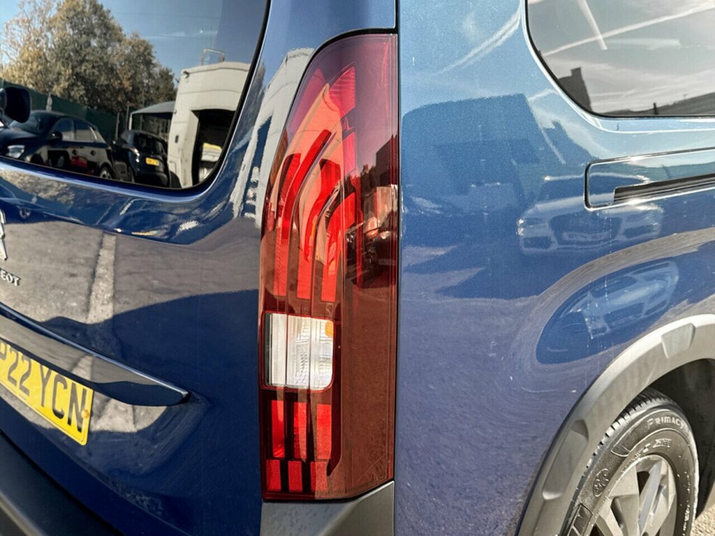 Peugeot e-Rifter 100Kw Allure Premium 50Kwh Grey #31