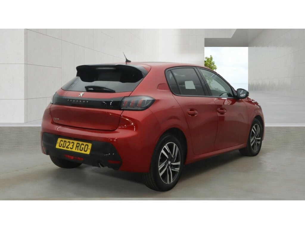Peugeot 208 Puretech Allure Premium Red #4