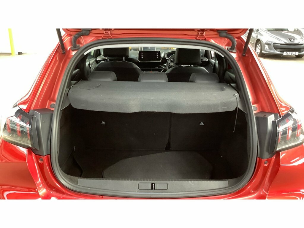 Peugeot 208 Puretech Allure Premium Red #6