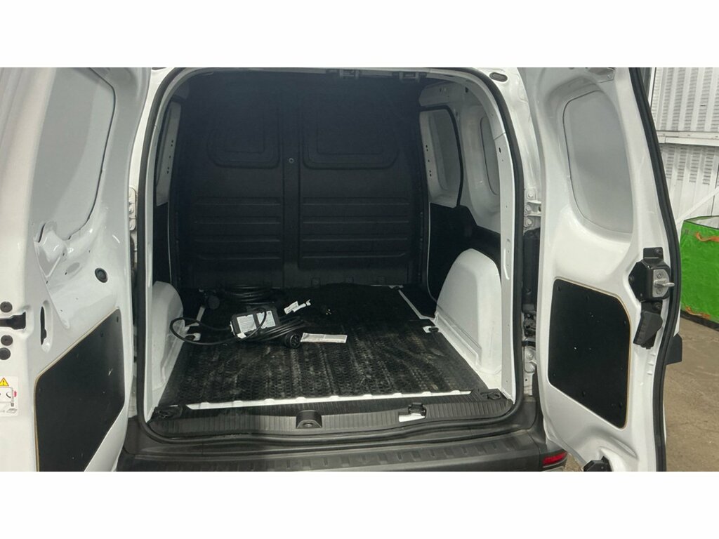 Nissan TOWNSTAR 45Kw Tekna L1 Van With Sat Nav And Rear View Black #10