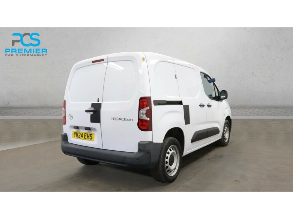 Toyota Proace City Bluehdi Active White #4