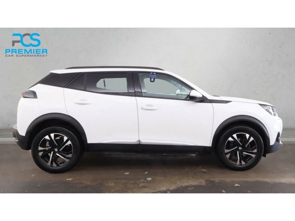 Peugeot 2008 Puretech Allure Premium White #2