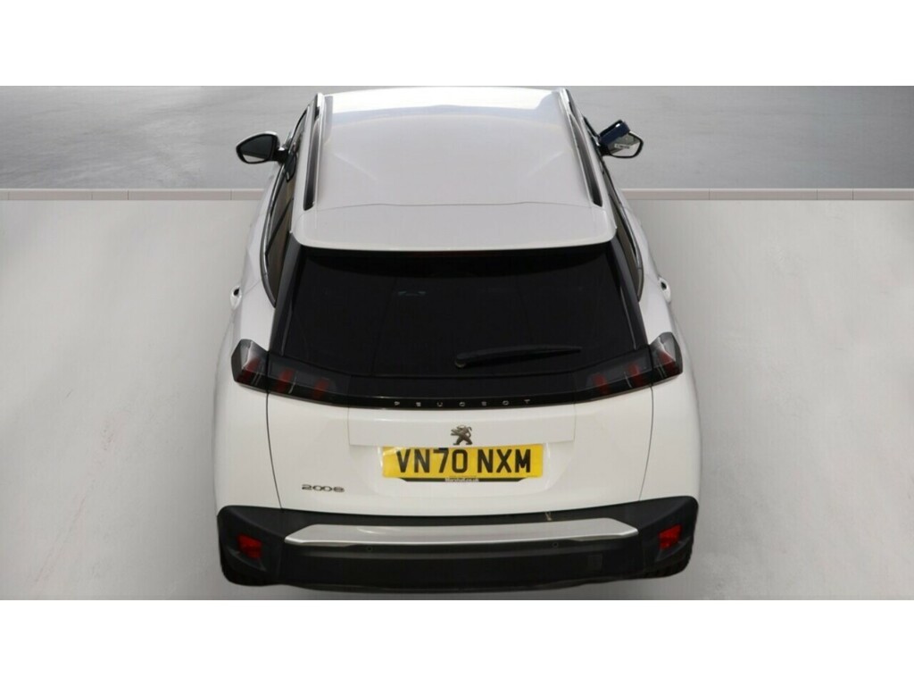 Peugeot 2008 Puretech Allure Premium White #4