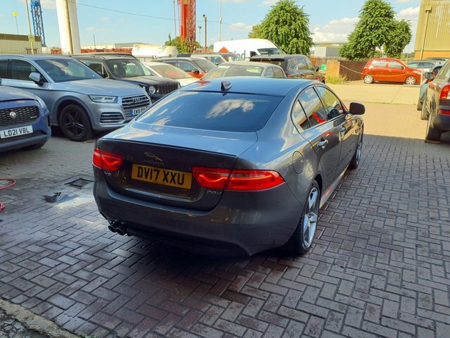 Jaguar XE 2.0D Portfolio Euro 6 Ss 201717 Red #9