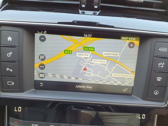 Jaguar XE 2.0D Portfolio Euro 6 Ss 201717 Red #15