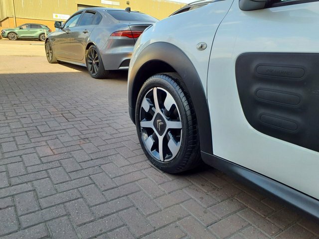 Citroen C4 Cactus 1.6 Turbo Blue Hdi, Feel Edition, 5Dr, Grey #18