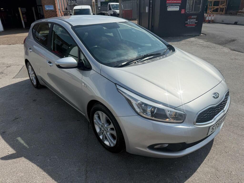 Kia Ceed Hatchback 1.4 Vr7 Euro 5 201564 Silver #3