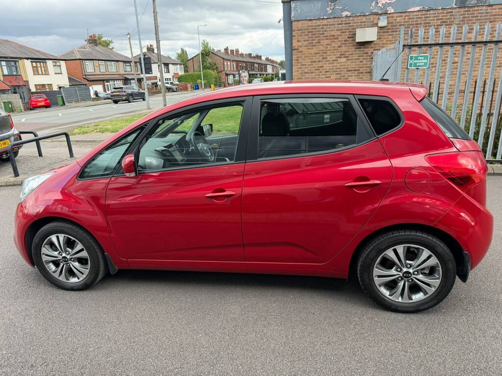 Kia Venga 1.6 3 Red #5